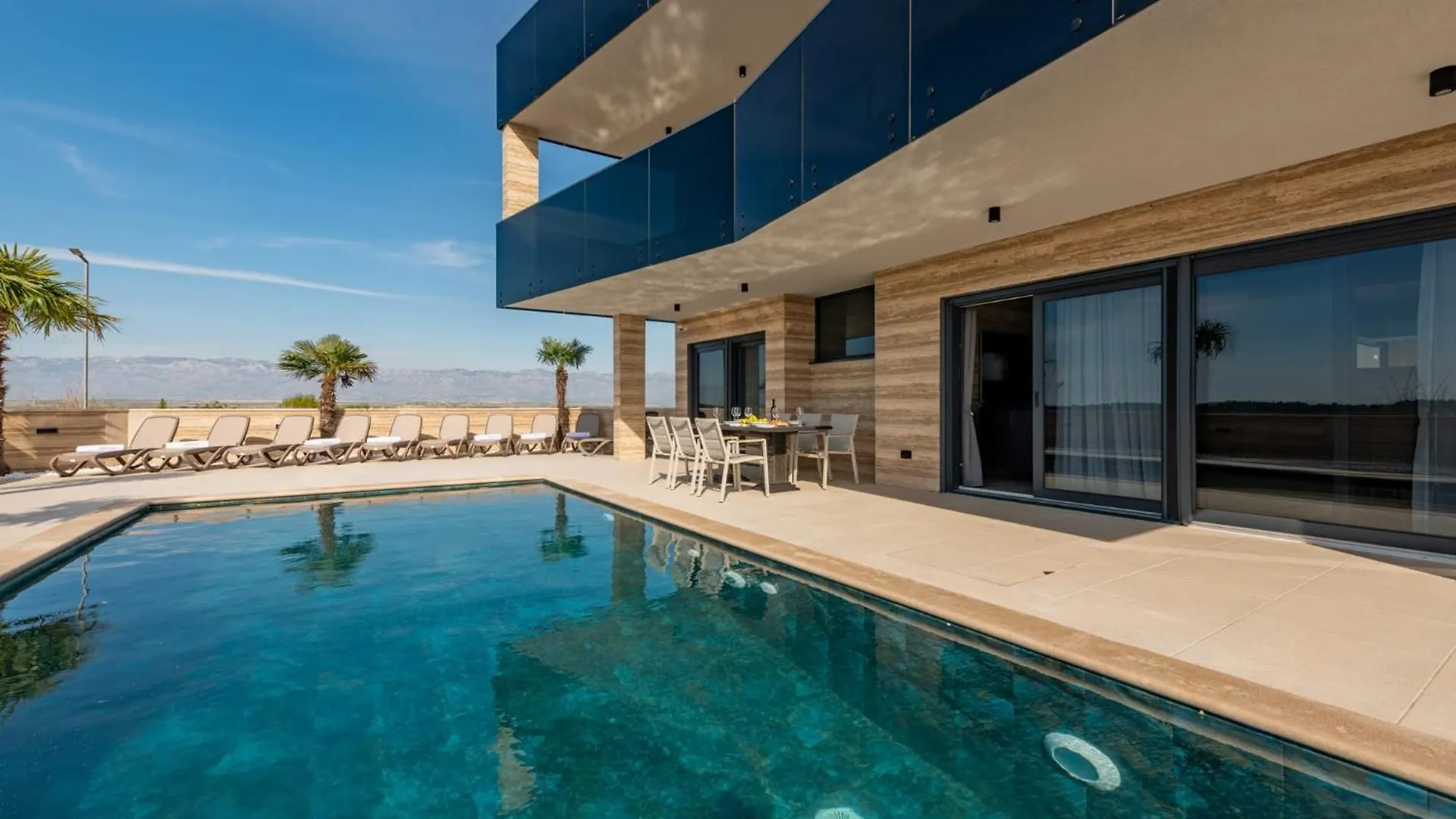 Crowonder Villa Travera 2 With Heated Swimming Pool - Crowonder Luxury Rent Privlaka
