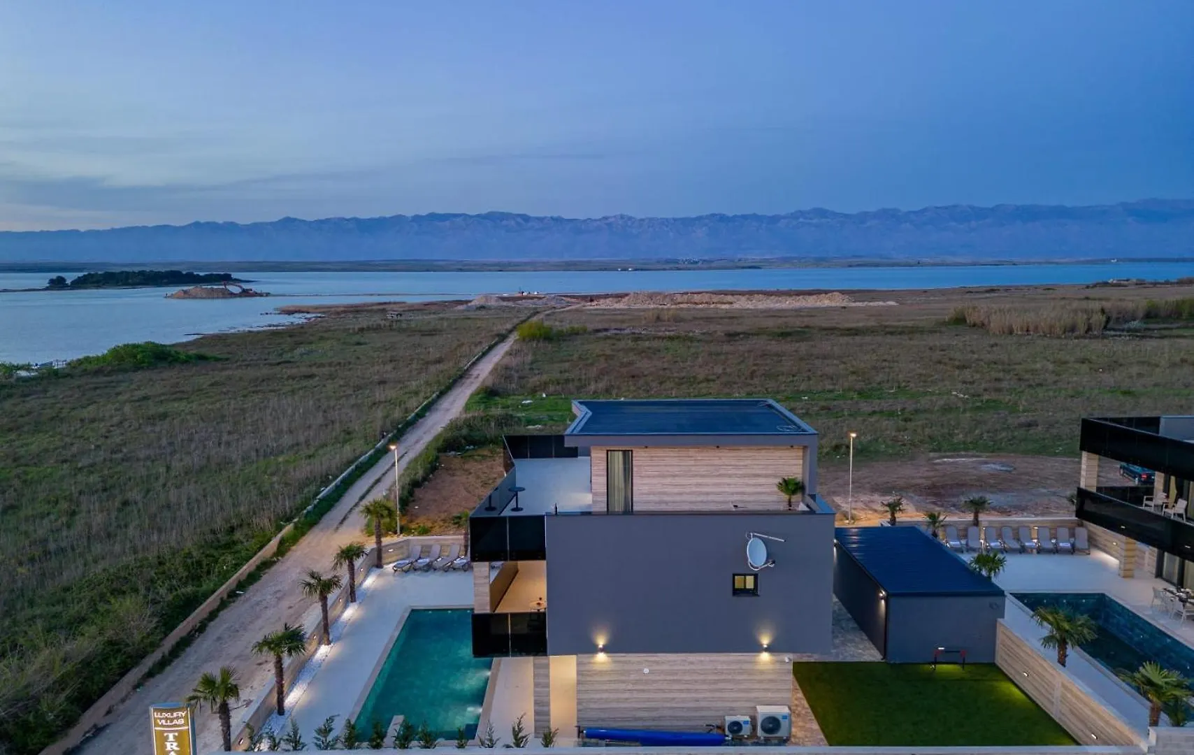 Crowonder Villa Travera 2 With Heated Swimming Pool - Crowonder Luxury Rent Privlaka  0*, Privlaka (Zadar) Chorvatsko
